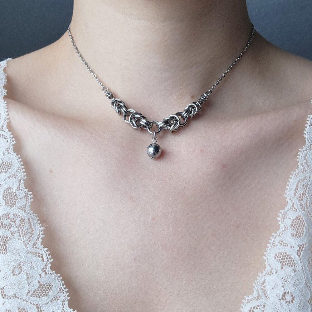 Silver Hematite pearl chainmaille choker necklace with a small silver chain